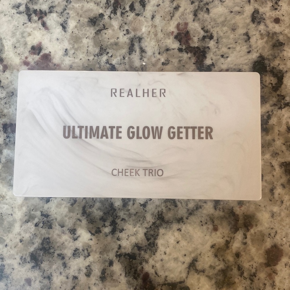 Realher Ultimate Glow Getter Cheek Trio NEVER USED